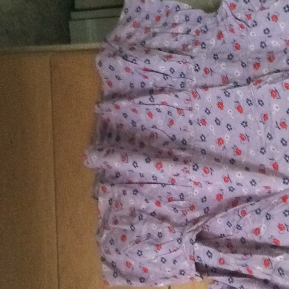 Top - Picture 3 of 4